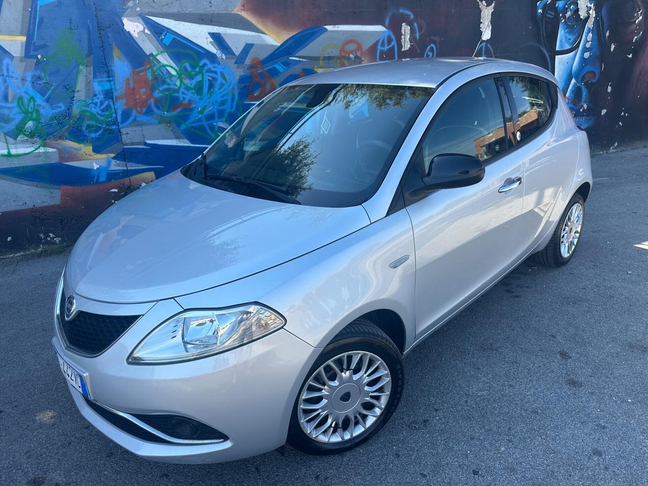 Lancia Ypsilon 1.2 69 CV 5 porte GPL Ecochic Gold/ B.SHAFT