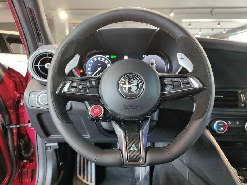 Alfa Romeo Giulia Quadrifoglio V6 520 CvQuadrifoglio Collezione
