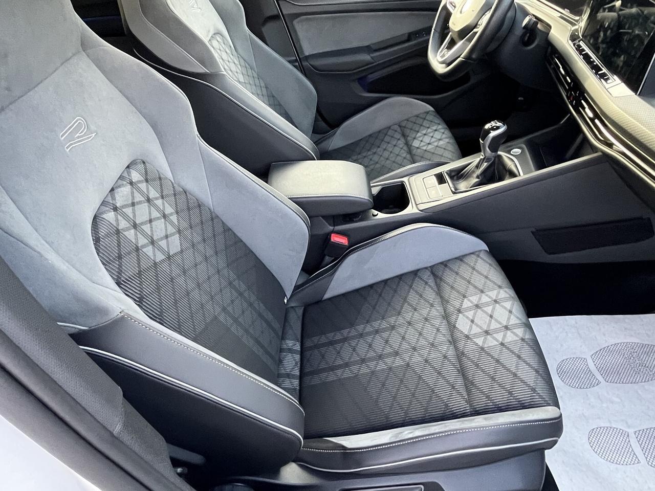 VW GOLF 1500 TSI 130 CV 6M R.LINE