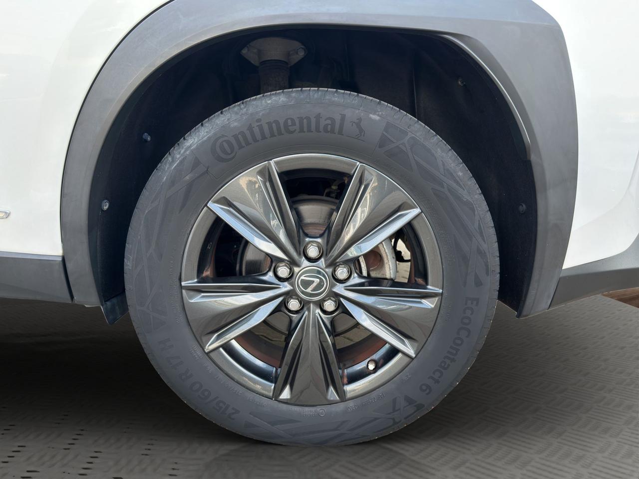 Lexus UX 250h 2.0 Executive 2wd cvt my20