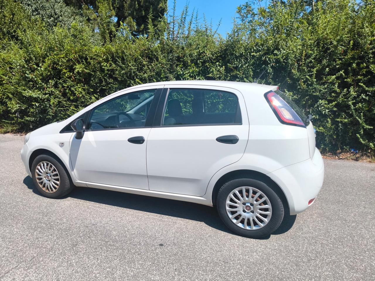 FIAT PUNTO 1,2 BENZINA- EURO 6 -OK NEOPATENTATI