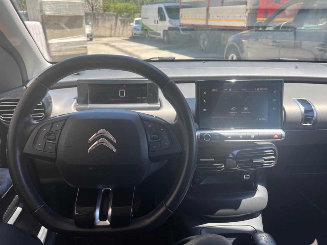 Citroen C4 Cactus BlueHDi 100 S&S Shine Pack