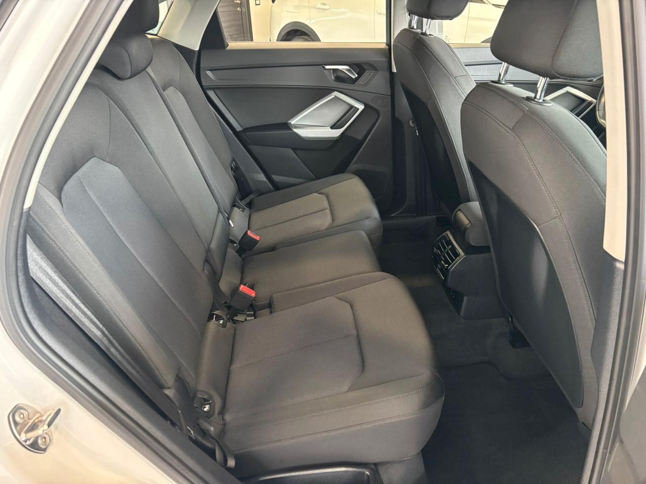 Audi Q3 SPB 35 TDI S tronic Business Advanced