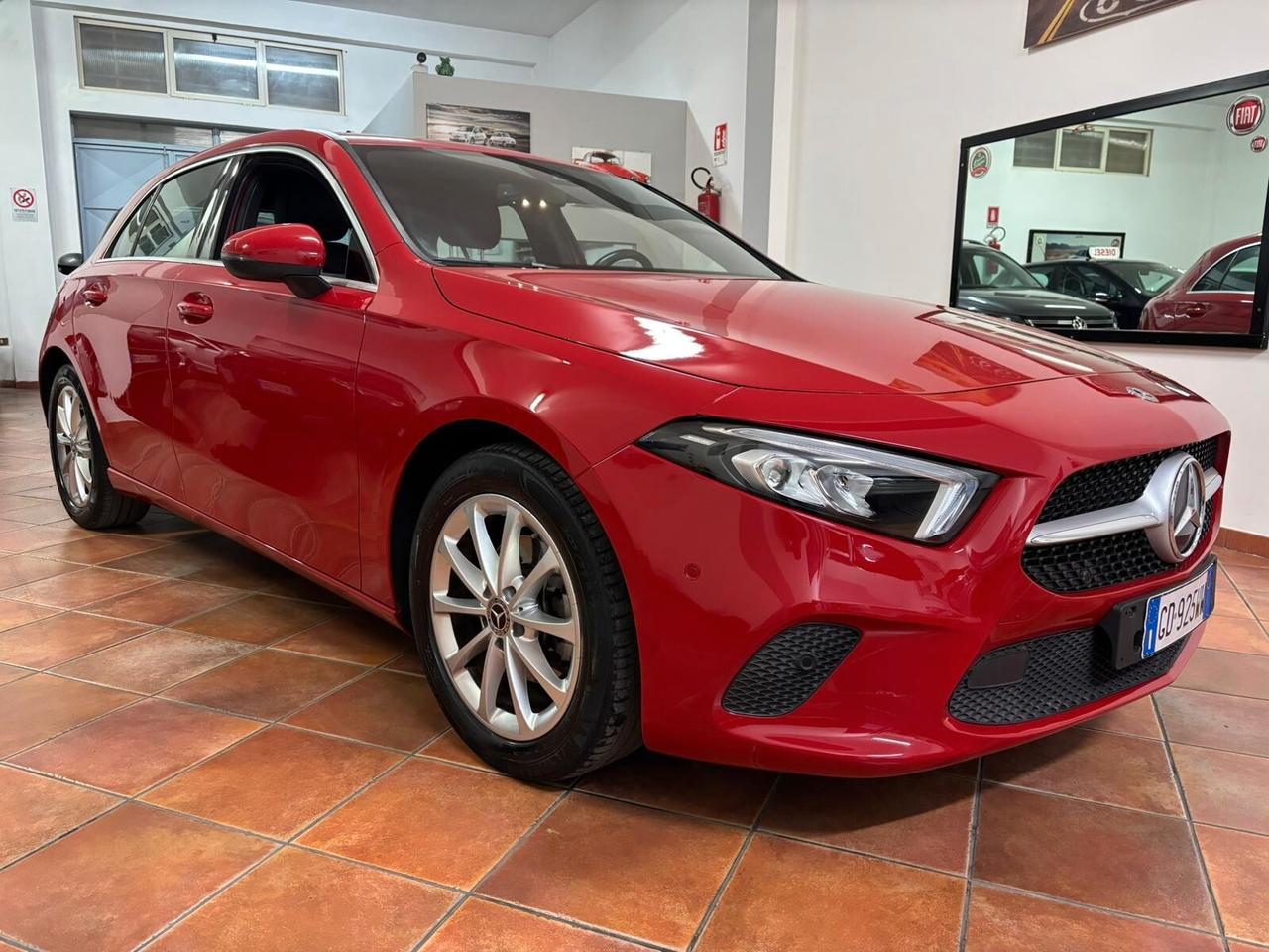 MERCEDES CLASSE A 180 2019 1.3 BENZINA