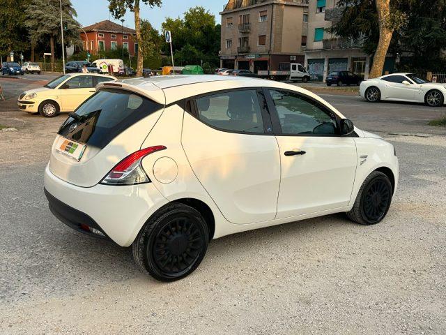 LANCIA Ypsilon 1.2 69 CV GPL Ecochic Elefantino Blu