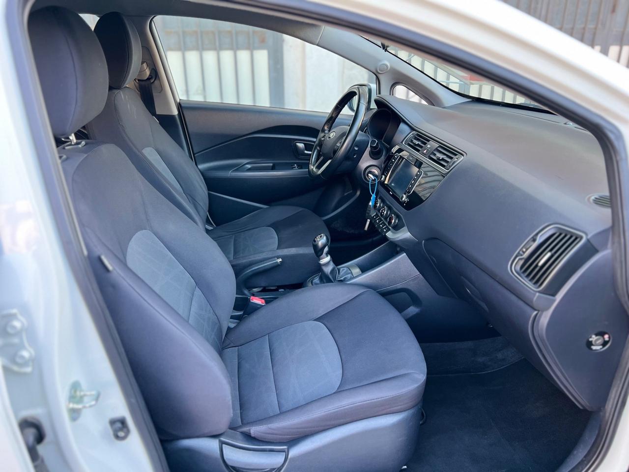 Kia Rio 1.1 Diesel Anno 2018 180,000 Km
