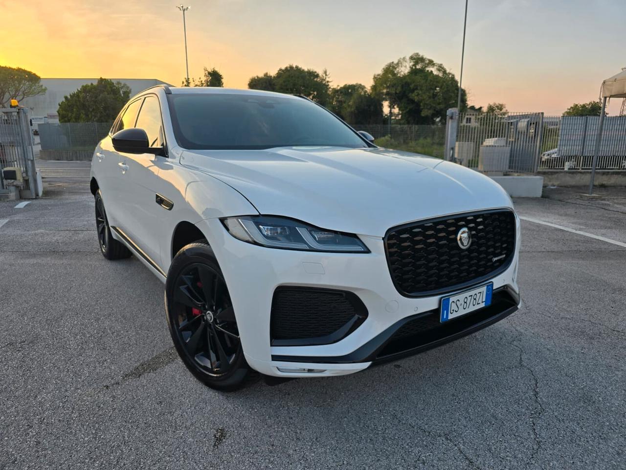 Jaguar F-Pace 2.0 D 204 CV AWD aut. R-Dynamic SE