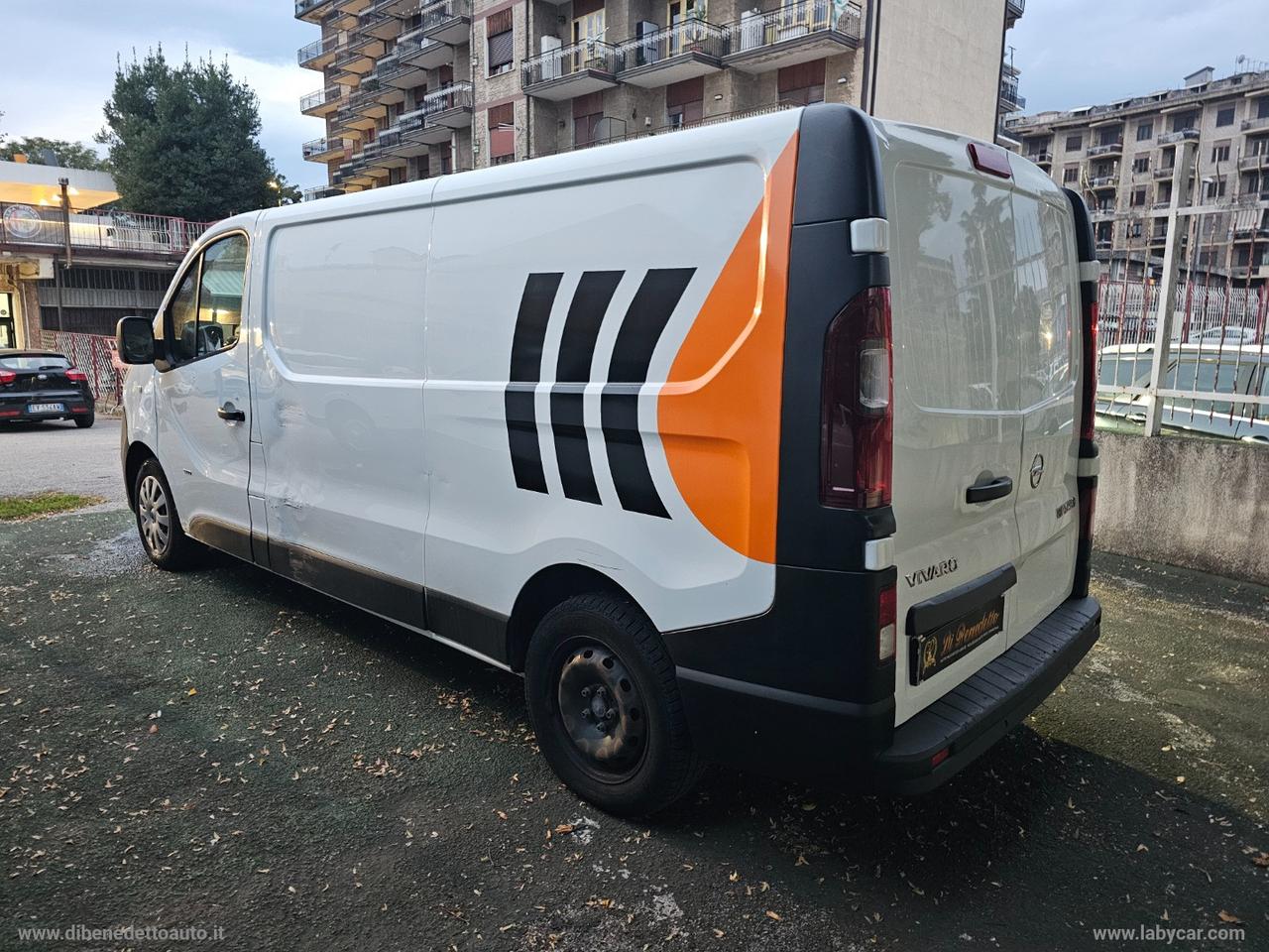 Vivaro 29 1.6 BiT. EcoF. PC-TN Furg. Ed.