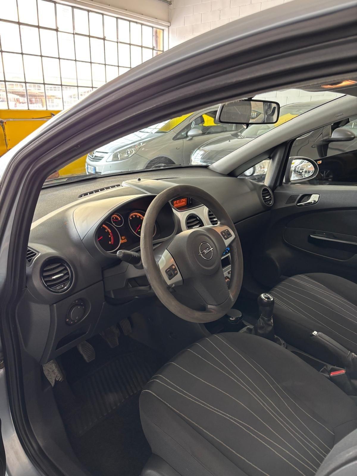Opel Corsa 1.2 5 porte Enjoy
