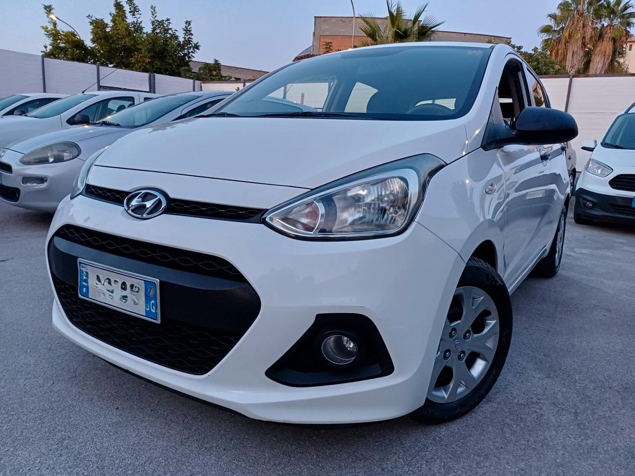 Hyundai i10 GPL DI SERIE PARI AL NUOVO - 2015