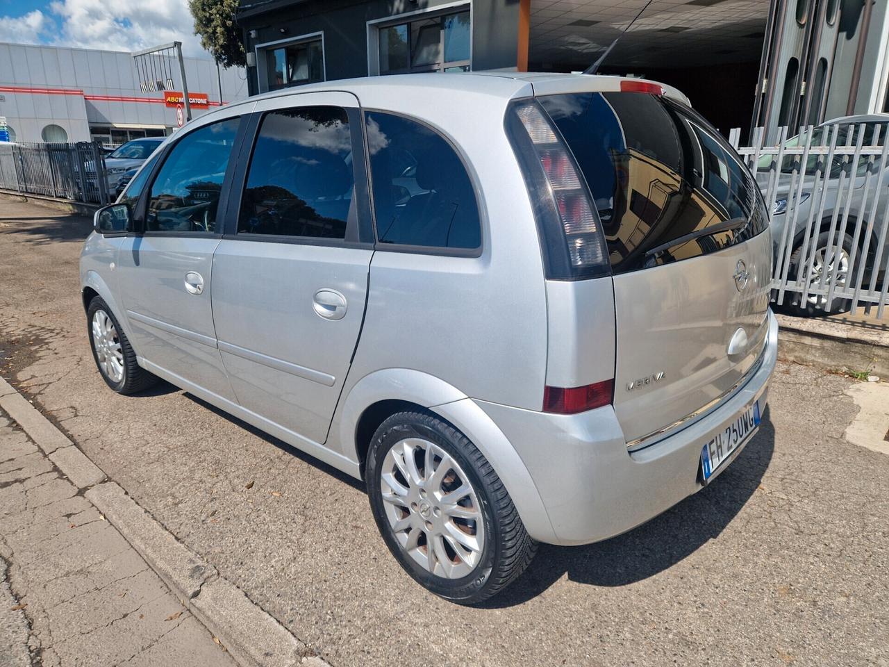 Opel Meriva 1.4 16V GPL-TECH Enjoy