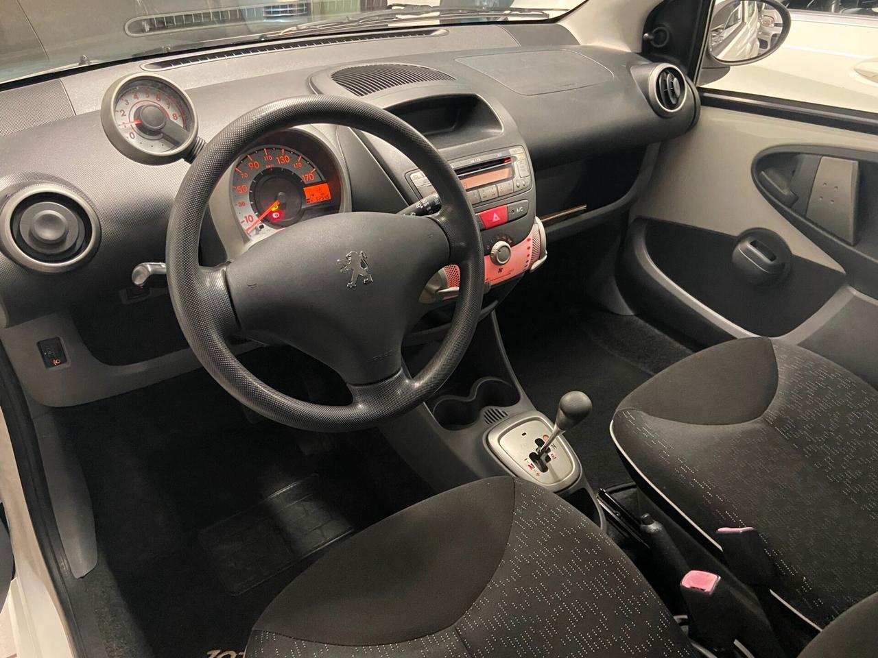 Peugeot 107 1.0 68CV 5p. Sweet Years 2Tronic