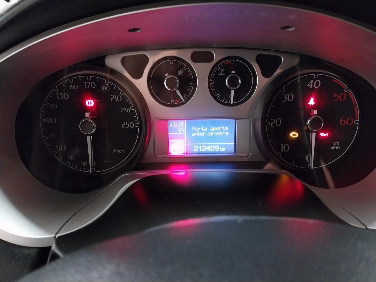 Lancia Delta 1.6 MJT DPF Platinum - ok neopatentati