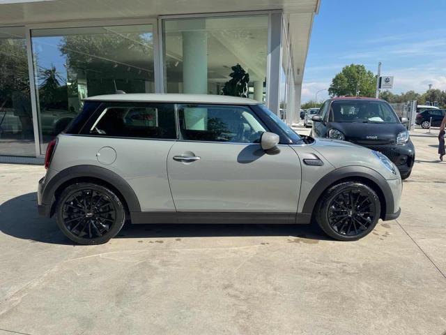MINI Mini 1.5 One Essential cerchi da 17?