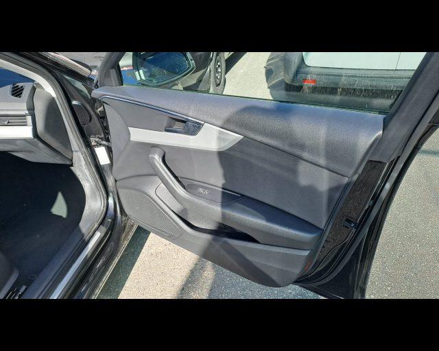 AUDI A4 Avant 40 2.0 tdi Business quattro 190cv s-tronic