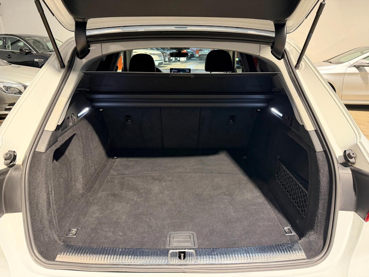 Audi A4 Avant 2.0 TDI VIRTUAL-MMI PLUS-CARPLAY-LED