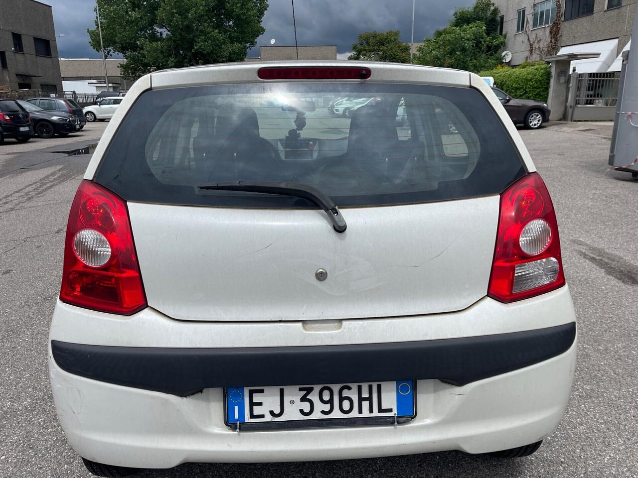 Nissan Pixo 1.0 benzina euro5a neopatentati
