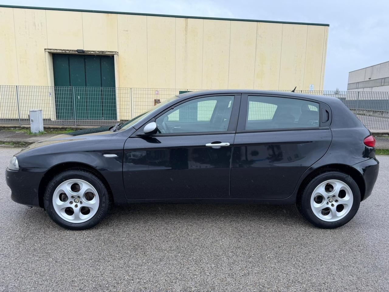 Alfa Romeo 147 1.9 JTD (120) 5 porte Progression