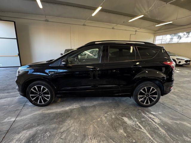 FORD Kuga 2.0 TDCI 120 CV S&S 2WD ST-Line