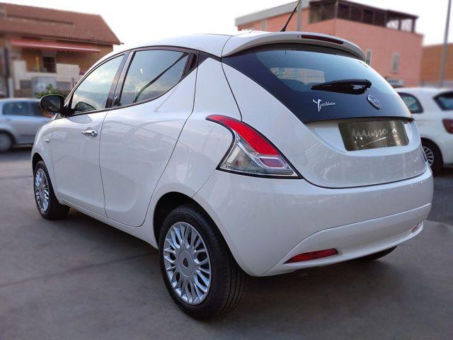 LANCIA Ypsilon 1.2 69 CV 5 porte Silver