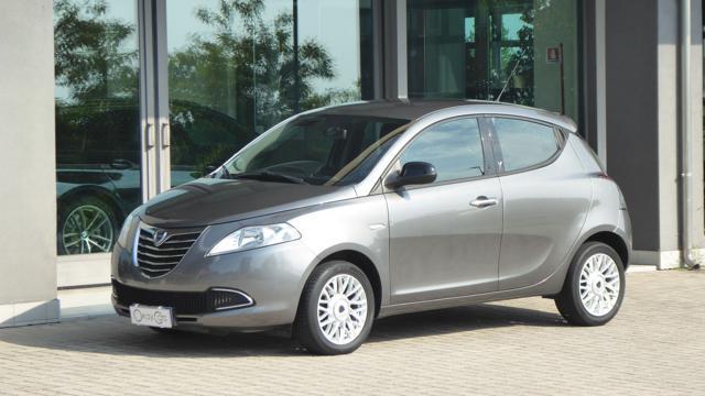 LANCIA Ypsilon 1.2 69 CV 5 porte Gold