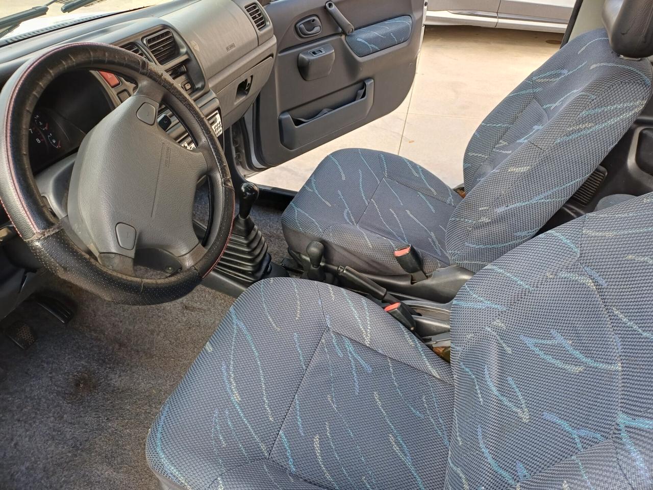 Suzuki Jimny 1.3i 16V cat 4WD JLX