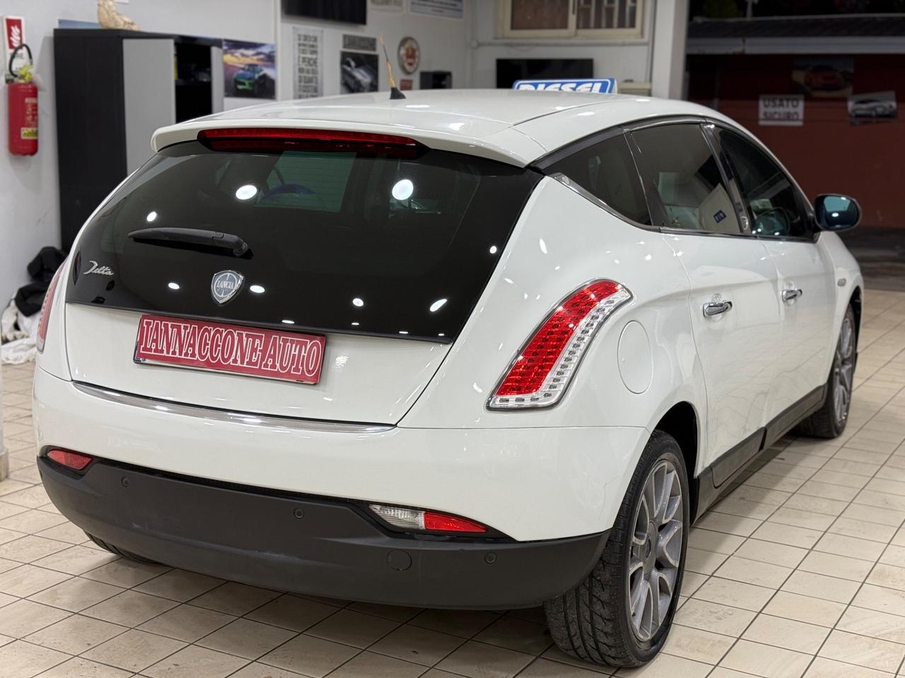 Lancia Delta 1.6 mjt platino