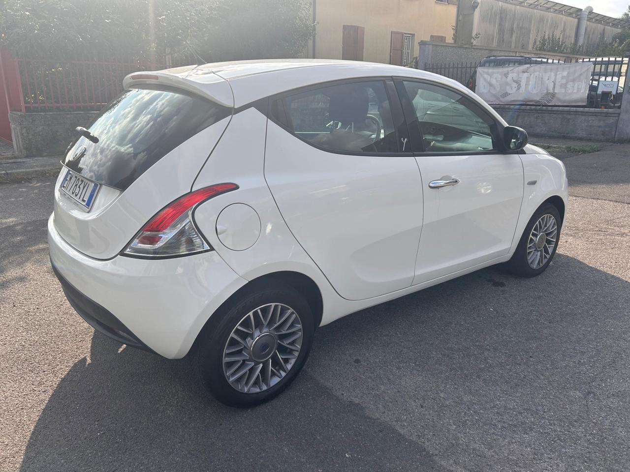 Lancia Ypsilon 1.3 MJT 16V 95 CV 5 porte S&S