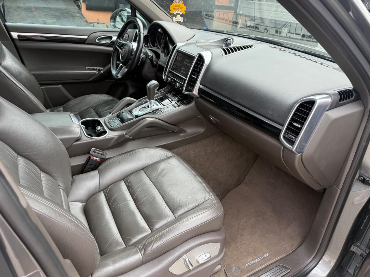 Porsche Cayenne 3.0Diesel 250CV Platinum Edition EURO6