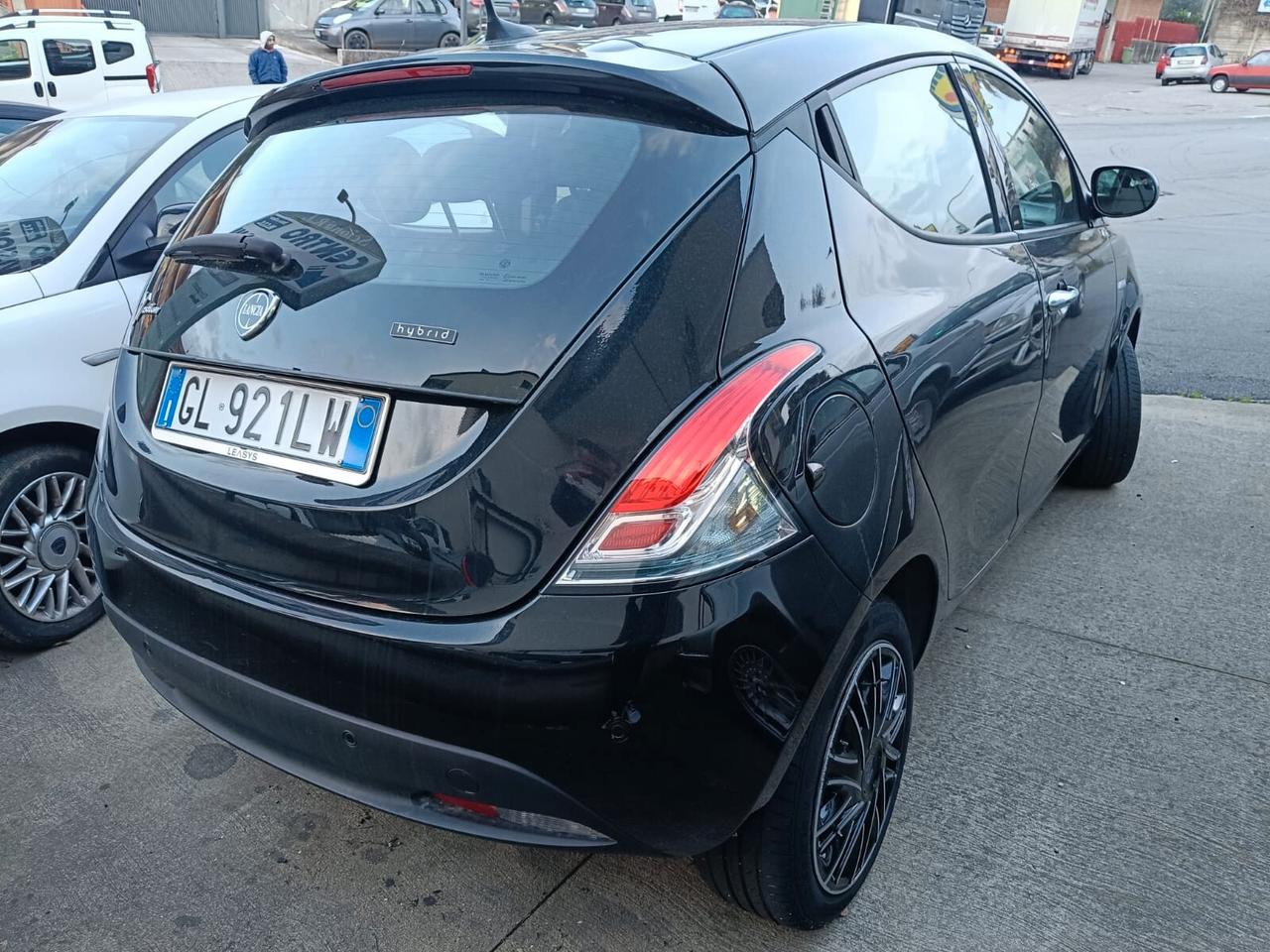 Lancia Ypsilon 1.0 FireFly 5 porte S&S Hybryd Gold -Apple CarPlay/Android Auto-