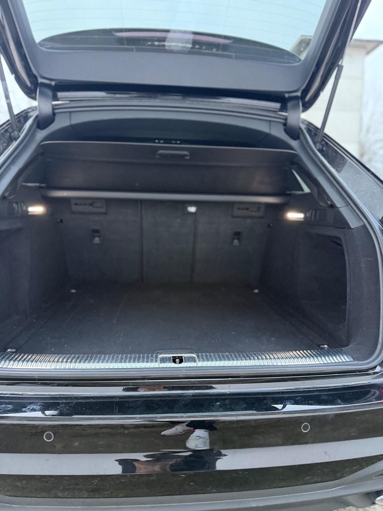 Audi A4 Avant 40 TDI S tronic line edition