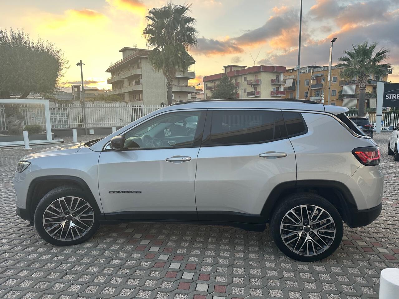Jeep Compass 1.6 MJT 130 CV Limited Tetto