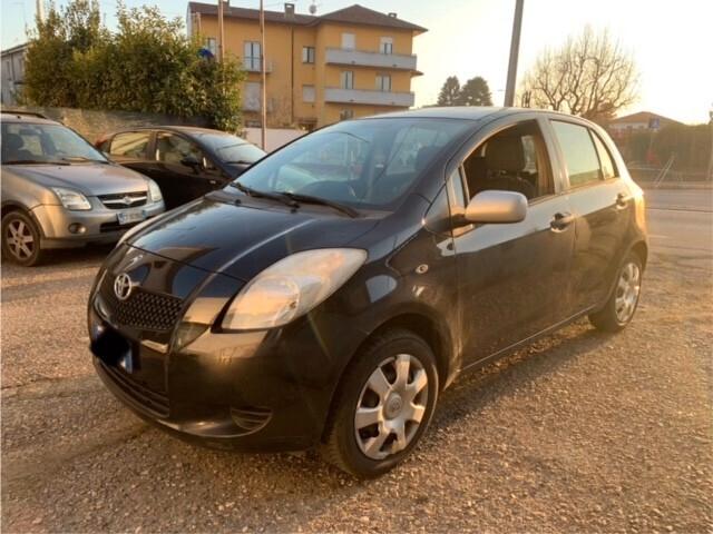 Toyota Yaris 1.0 PER COMMERCIANTI