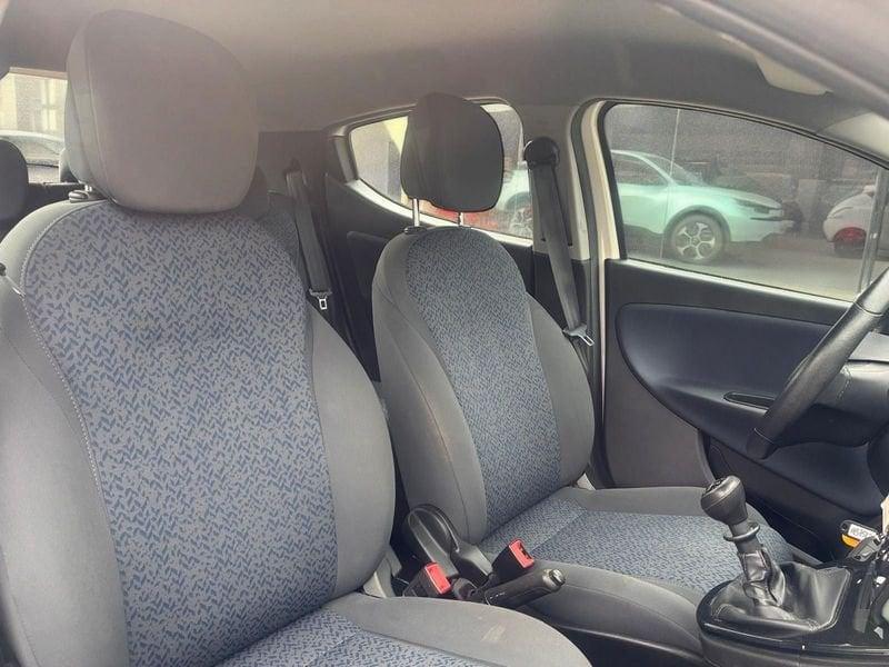 Lancia Ypsilon Ypsilon 1.0 firefly hybrid Gold s&s 70cv 5p.ti