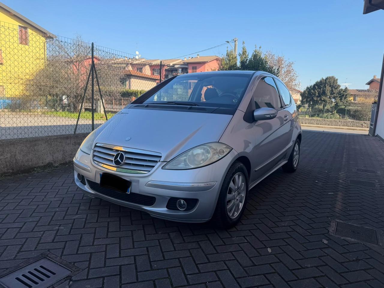 Mercedes-benz A 160 CDI BlueEFFICIENCY Coupé Elegance