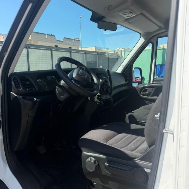 IVECO DAILY 35C14 BOX 3 POSTI - 2024