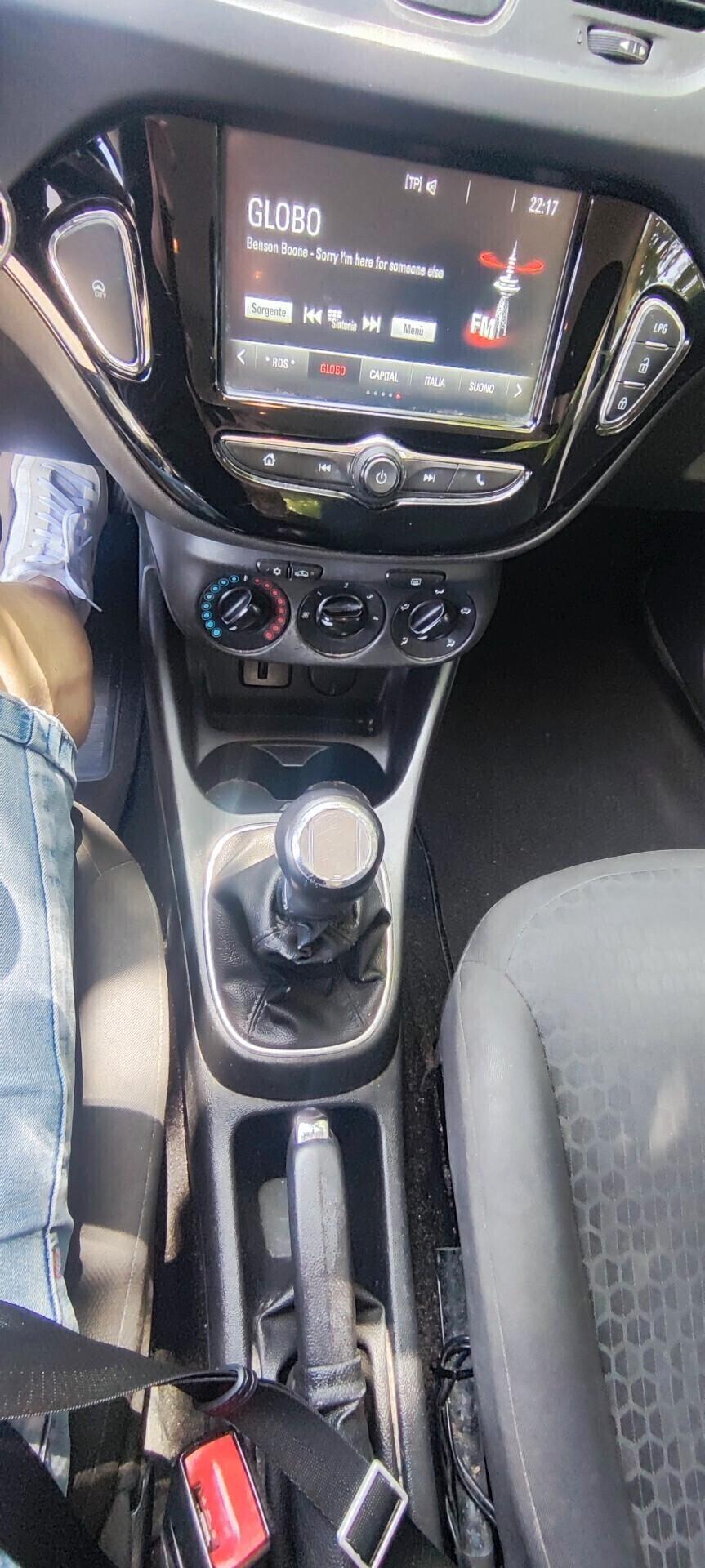 Opel Corsa 1.4 90CV GPL Tech 5 porte Black Edition