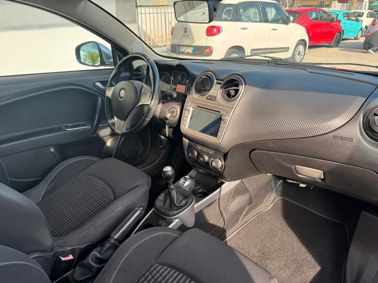 Alfa Romeo MiTo 1.6 JTDm-2 S&S Distinctive Sport Pack