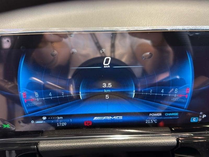 Mercedes-Benz GLA 35 AMG Premium Plus