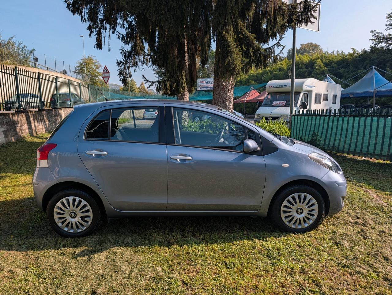 Toyota Yaris 1.0 5 porte Sol UNICO PROPRIETARIO TAGL. CERT.