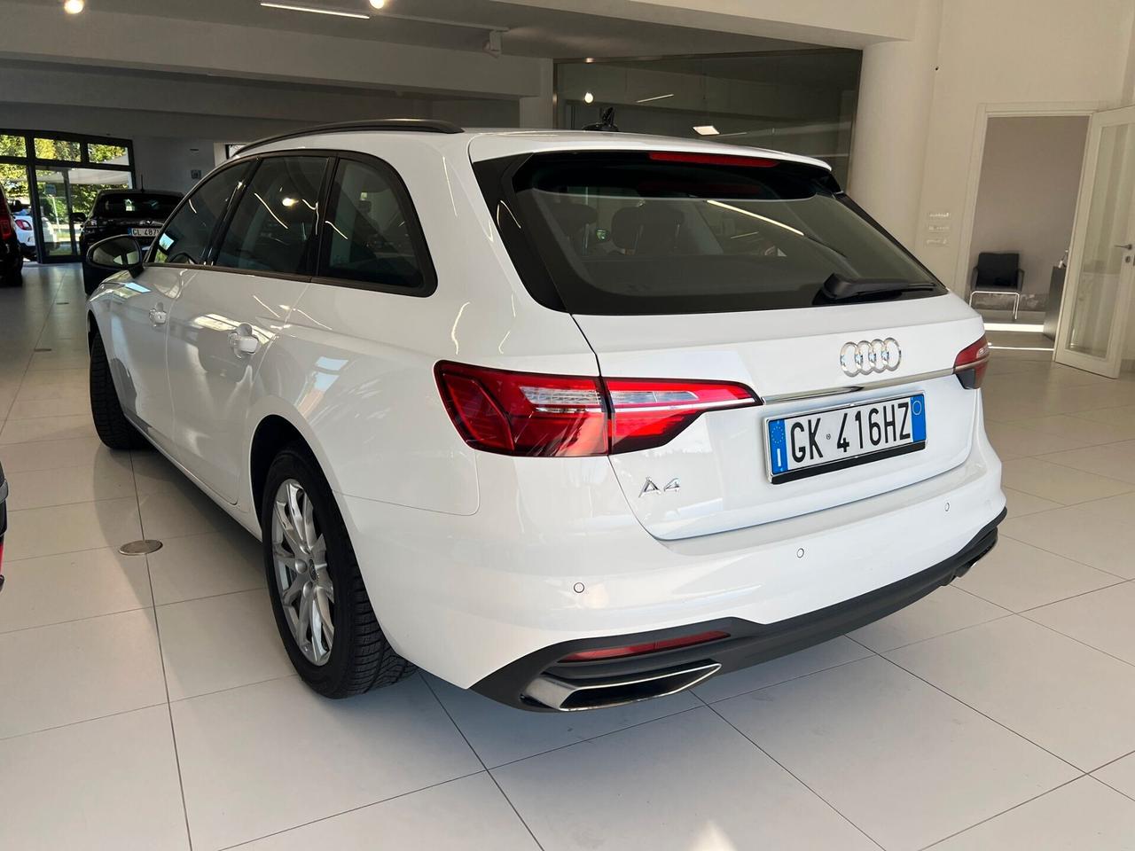 Audi A4 Avant 30 TDI/136 CV S tronic