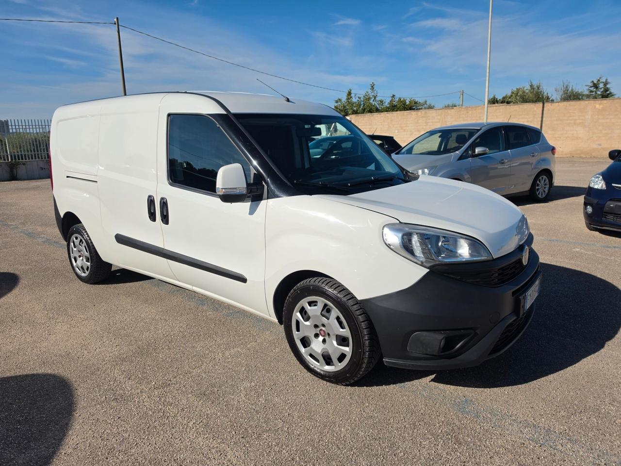 Fiat Doblo 1.6 MJT 105CV PL-TN Maxi SX 3 posti GANCIO TRAINO