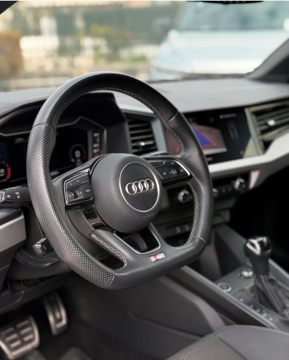 Audi A1 SPB 30 TFSI S tronic Identity Black