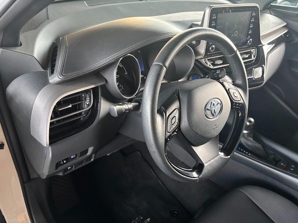 Toyota C-HR 1.8 Hybrid E-CVT Business