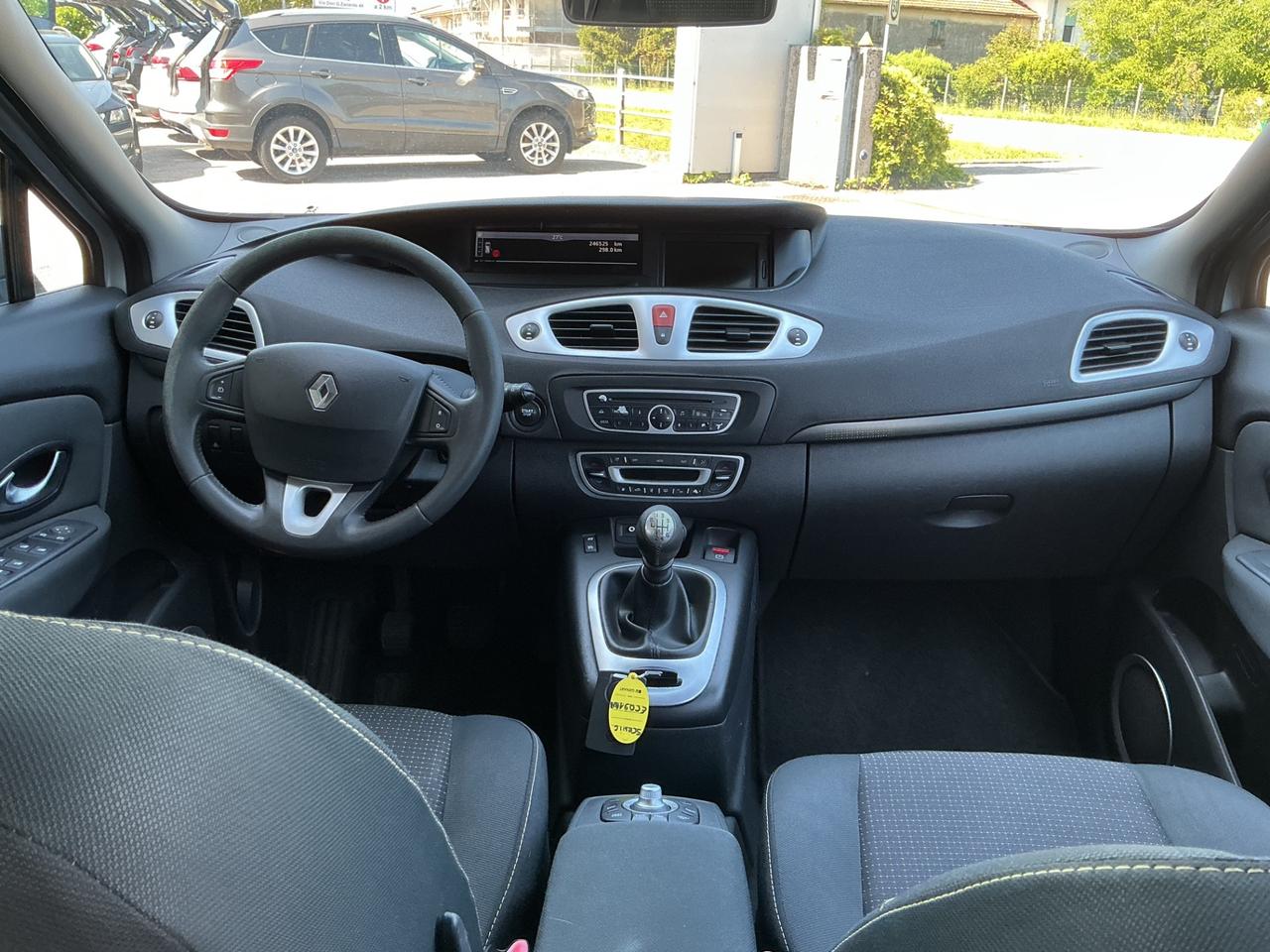 Renault Scenic X-Mod 1.5 Diesel Neopatentati