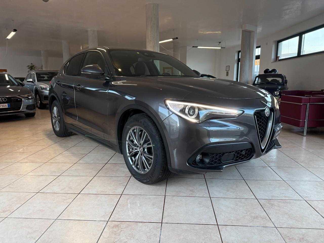 Alfa Romeo Stelvio 2.2 Turbodiesel 160 CV AT8 RWD Business