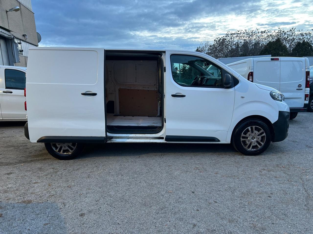 Peugeot Expert 2.0 BlueHDi 130000km Eur6