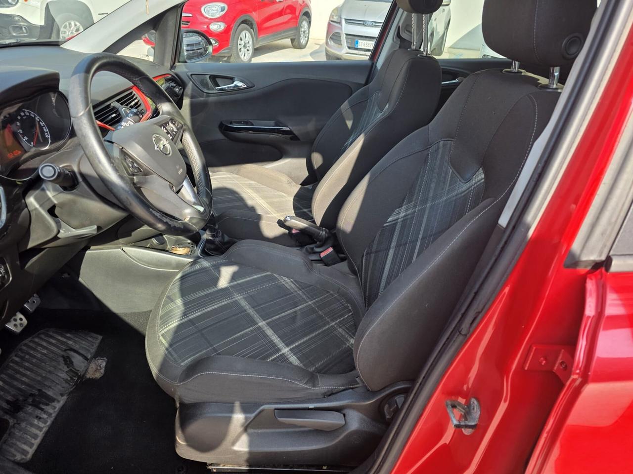 Opel Corsa 1.4 90CV GPL Tech 5 porte b-Color
