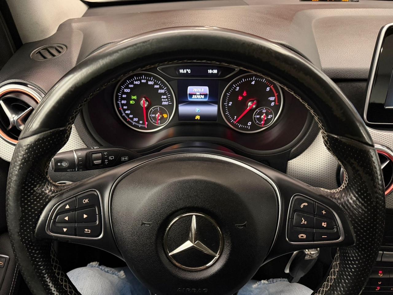 Mercedes-benz B 180 d Premium