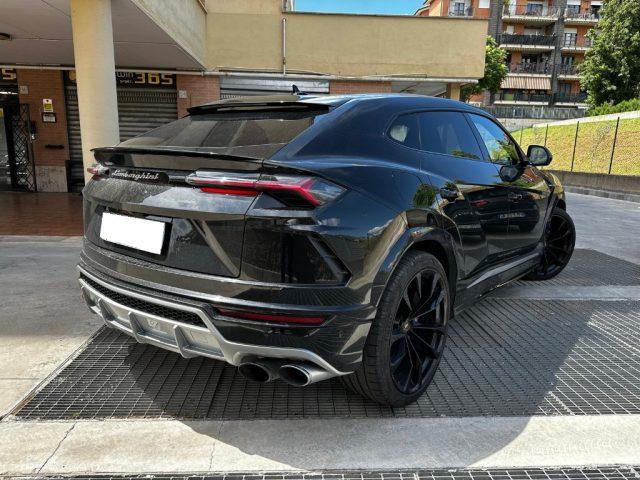 LAMBORGHINI Urus 4.0